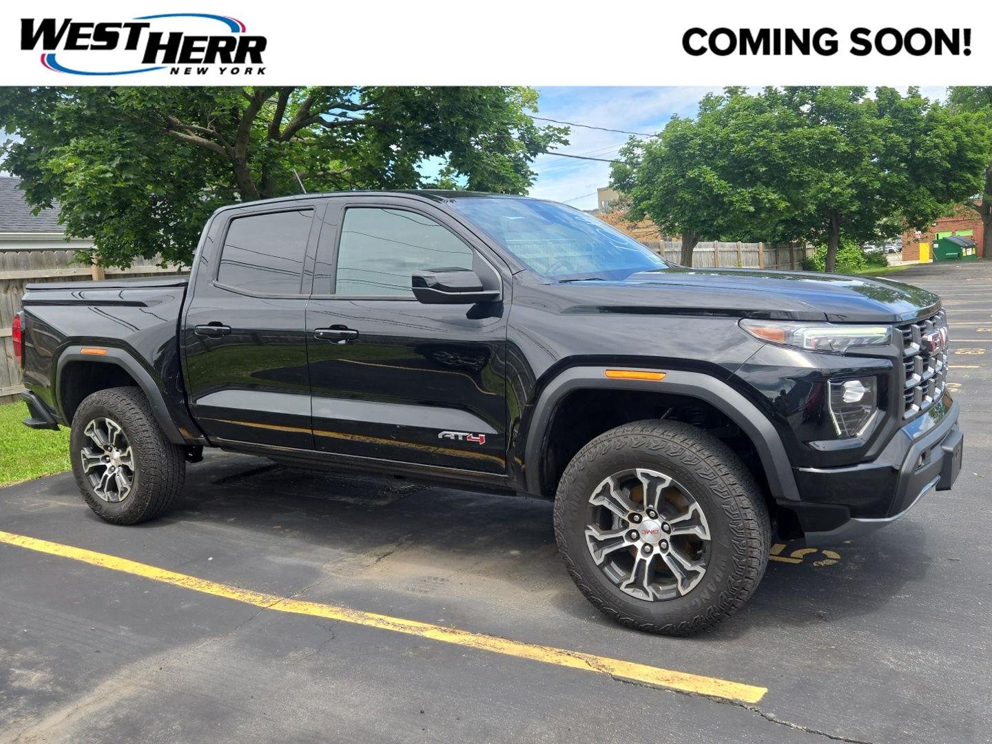 Used 2024  Gmc  image 1