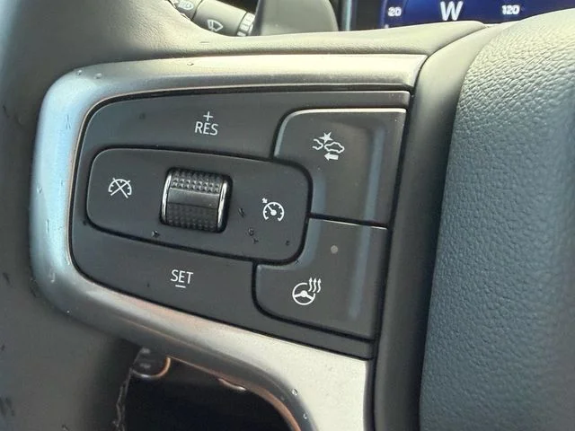 Used 2024 White Chevrolet RST image 28