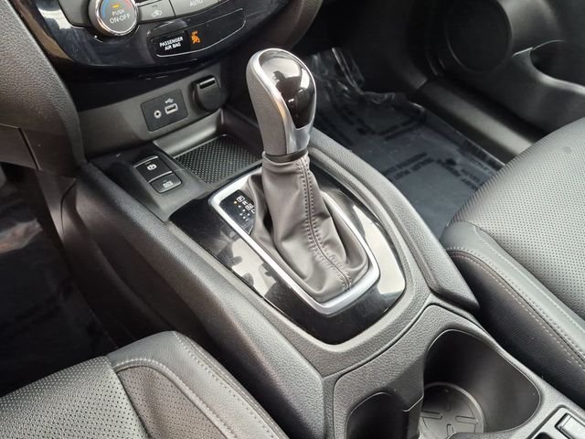 Certified Used 2022 White Nissan SL image 20