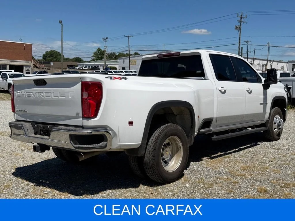 Used 2025 Summit White Chevrolet LT DRW image 5