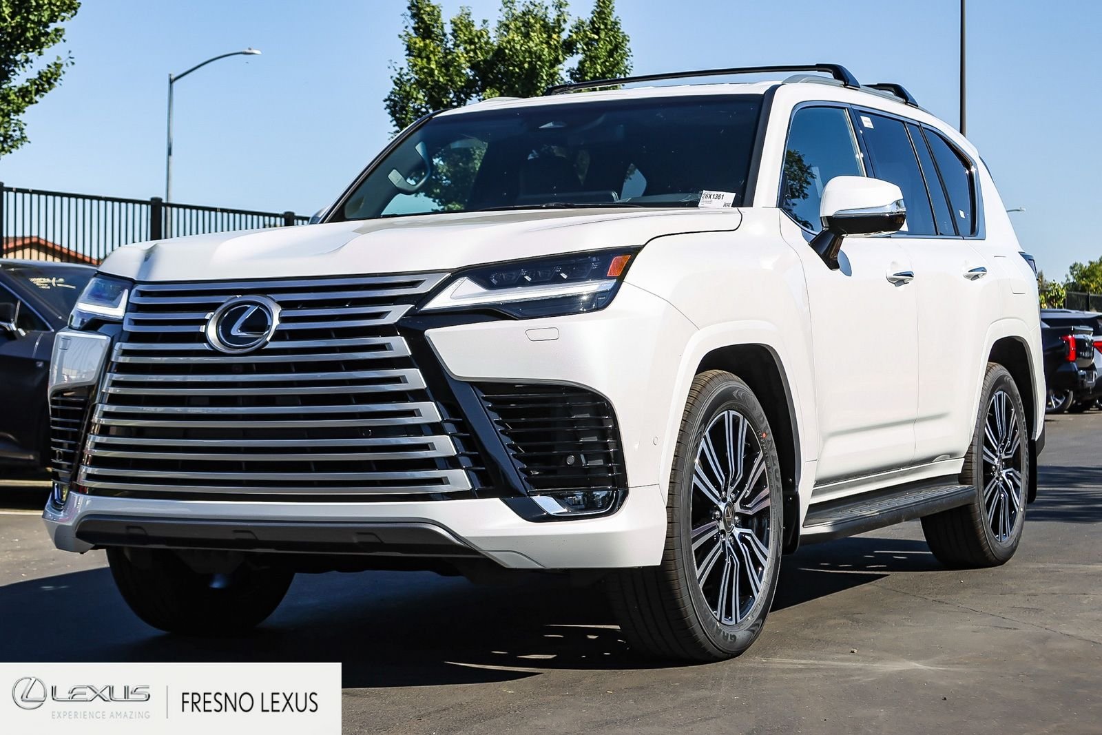New 2026 Eminent White Pearl Lexus LX 700h LUXURY image 3