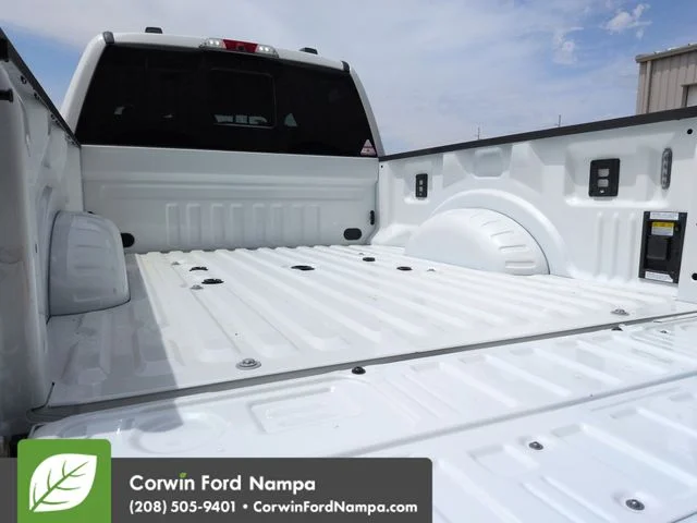 New 2026 Star White Metallic Tri-Coat Ford Platinum image 27