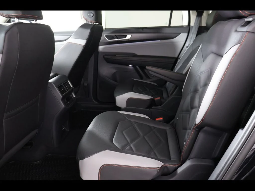 New 2026 Black Volkswagen 2.0T Peak Edition image 10