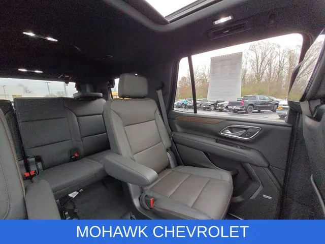 Used 2023 Black Chevrolet High Country image 16