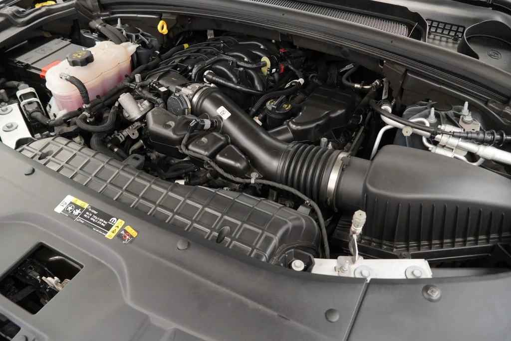 Used 2025 Gray Jeep Laredo image 54