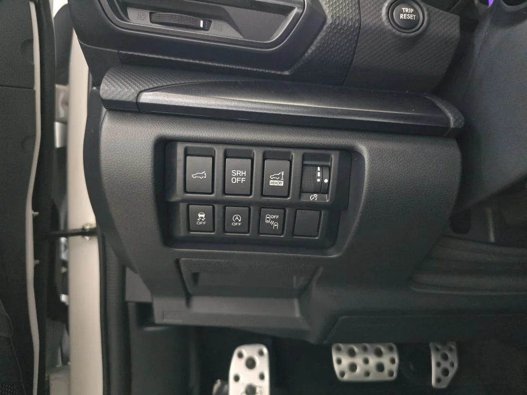 Used 2022 White Subaru Wilderness image 27