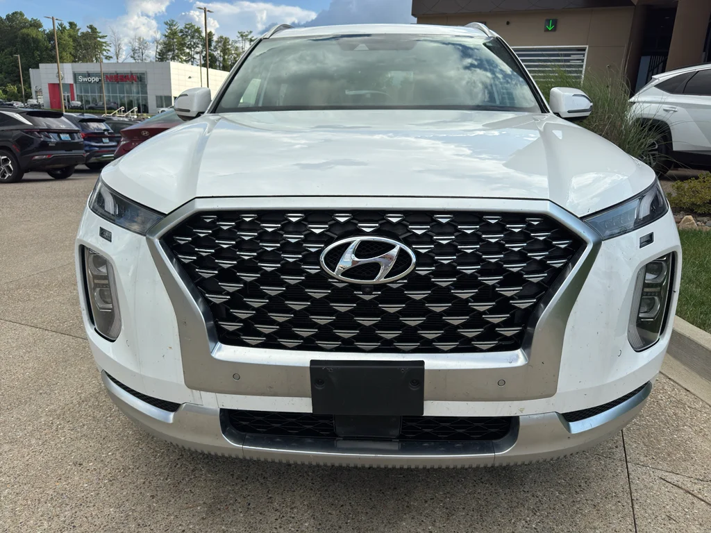 Used 2021 Hyper White Hyundai Calligraphy image 2