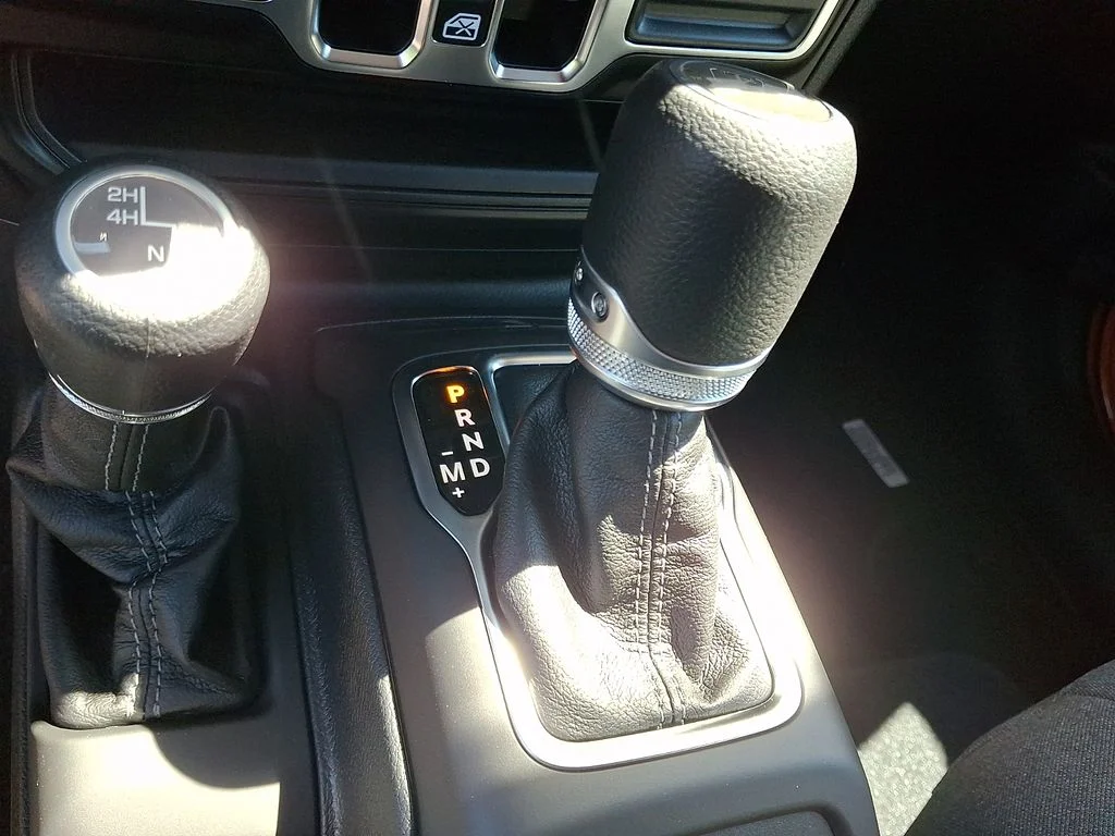 New 2026 Joose Exterior Paint Jeep Sport S image 9