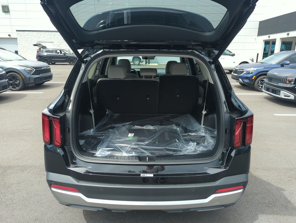 New 2026 Aurora Black Pearl Kia EX image 29