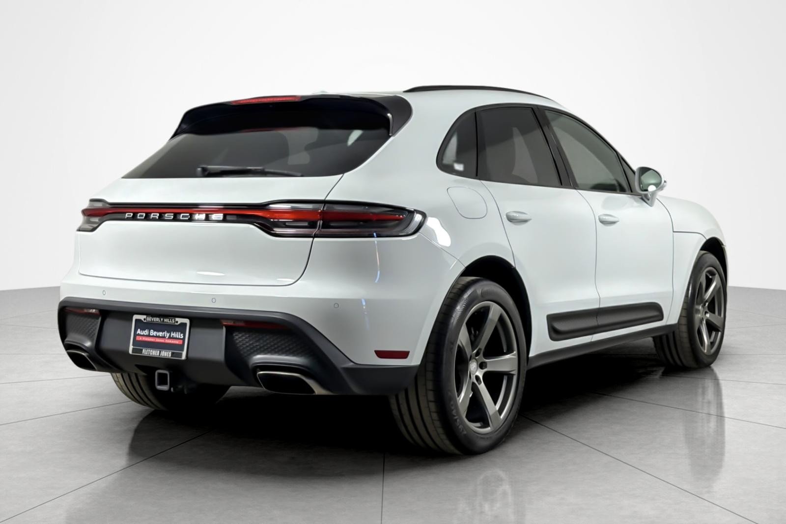 Used 2022 White Porsche AWD image 5