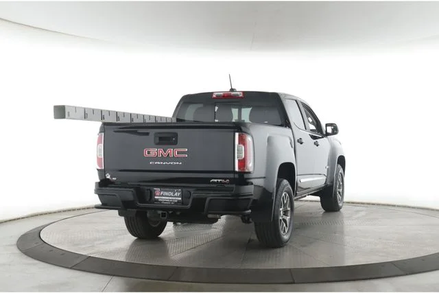 Used 2022 Black GMC AT4 w/Cloth image 7