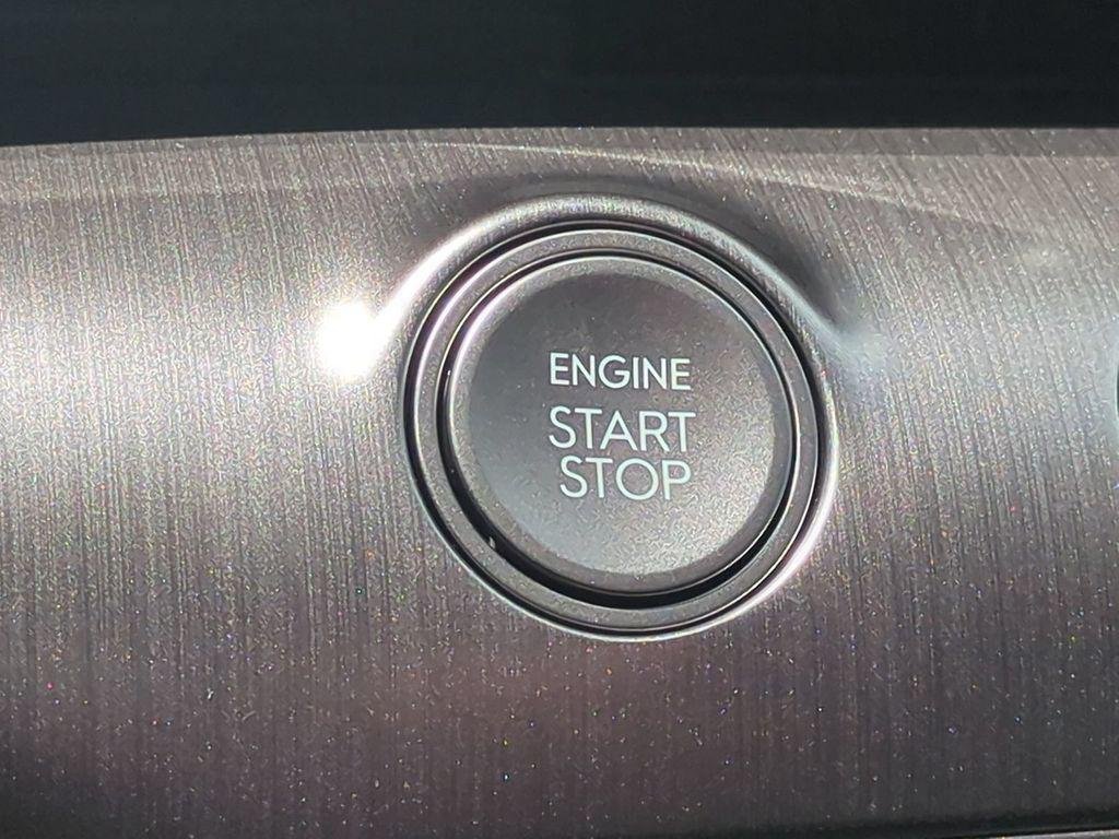 New 2027 Gray Hyundai SE FWD image 35