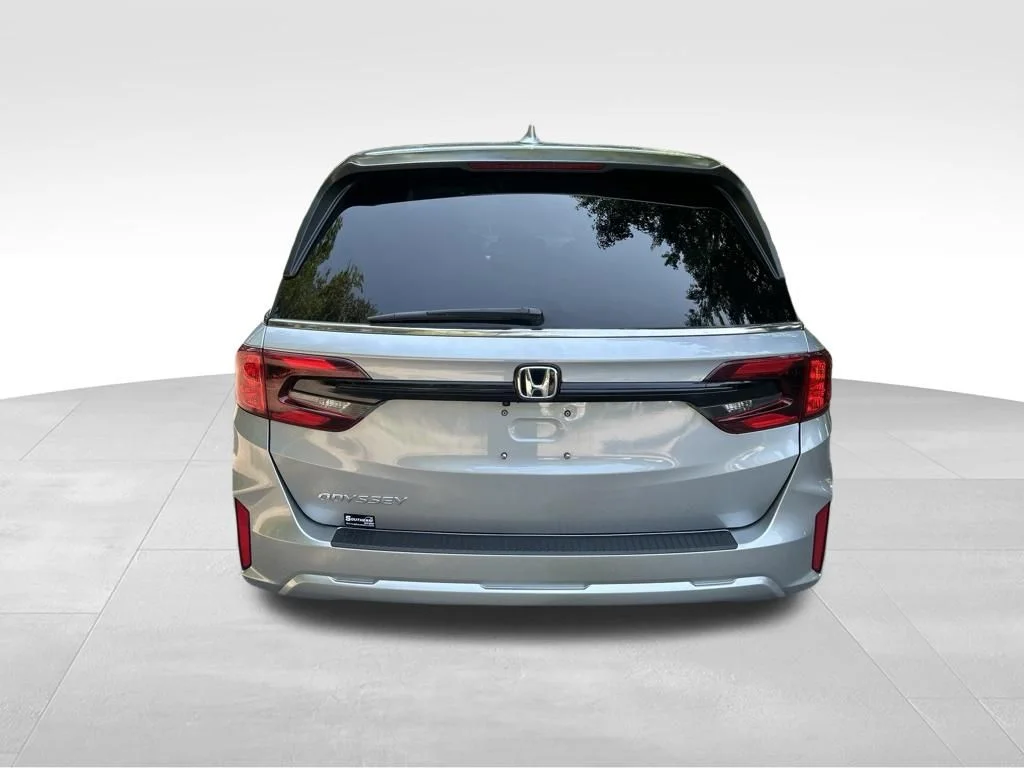 Used 2025 Black Honda EX-L image 4
