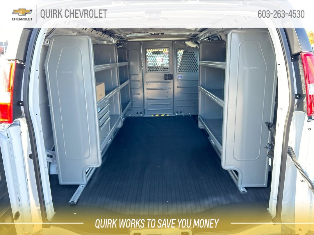 2025 Chevrolet Express Cargo Work Van - Photo 16