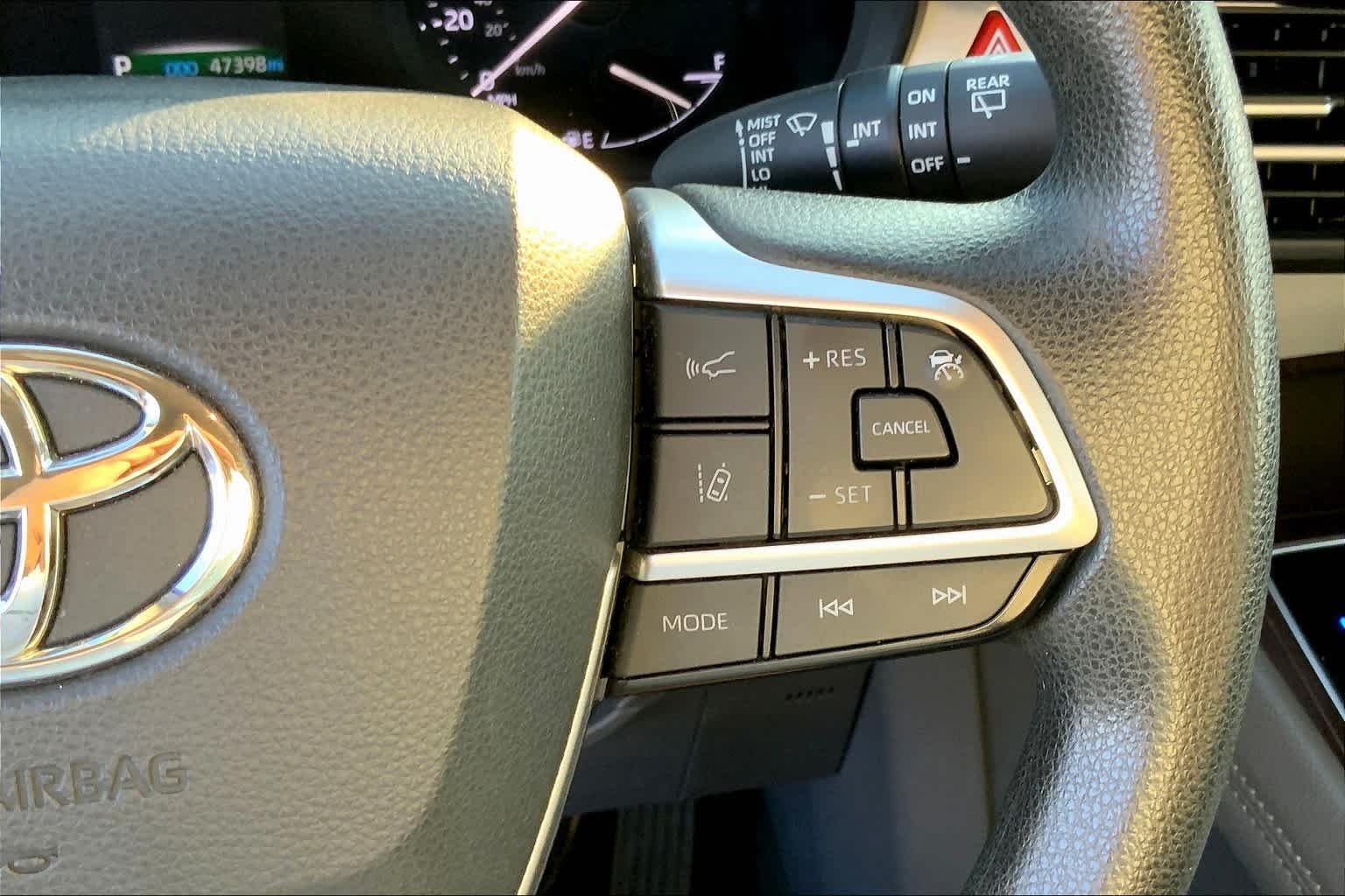 Used 2021 Super White Toyota LE image 24