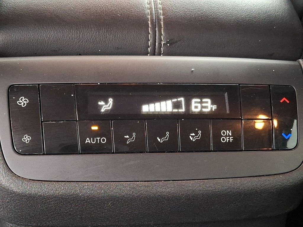 Used 2025 Silver Nissan SL image 12