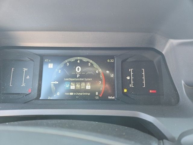 2026 Toyota Tacoma SR5 - Photo 14