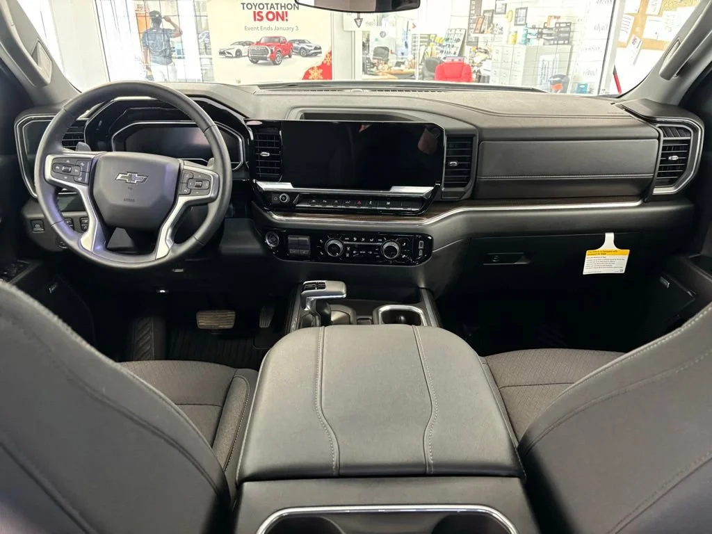 2024 Chevrolet Silverado 1500 RST - Photo 20