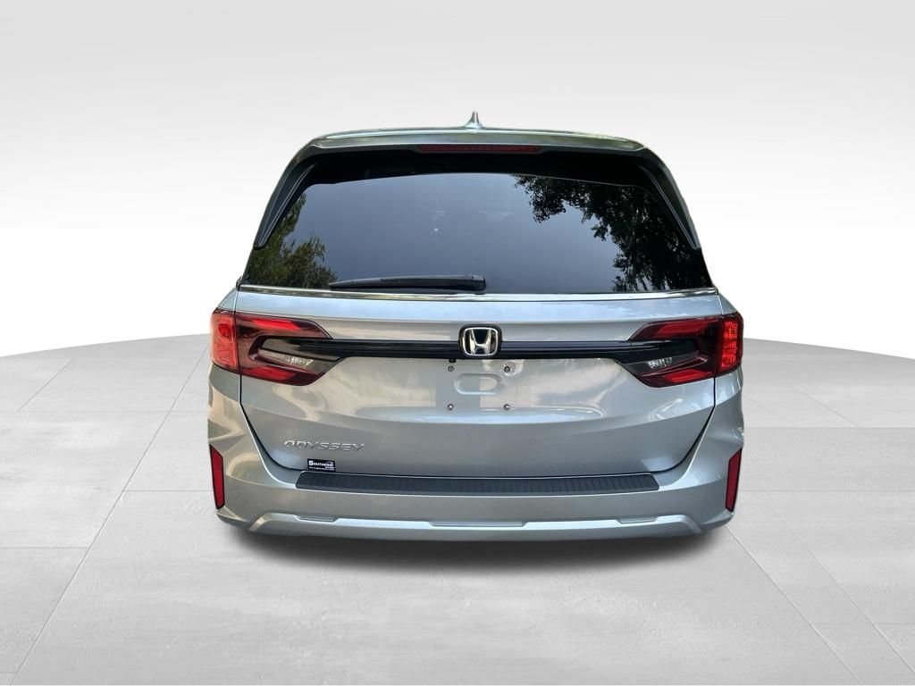 2025 Honda Odyssey EX-L - Photo 4