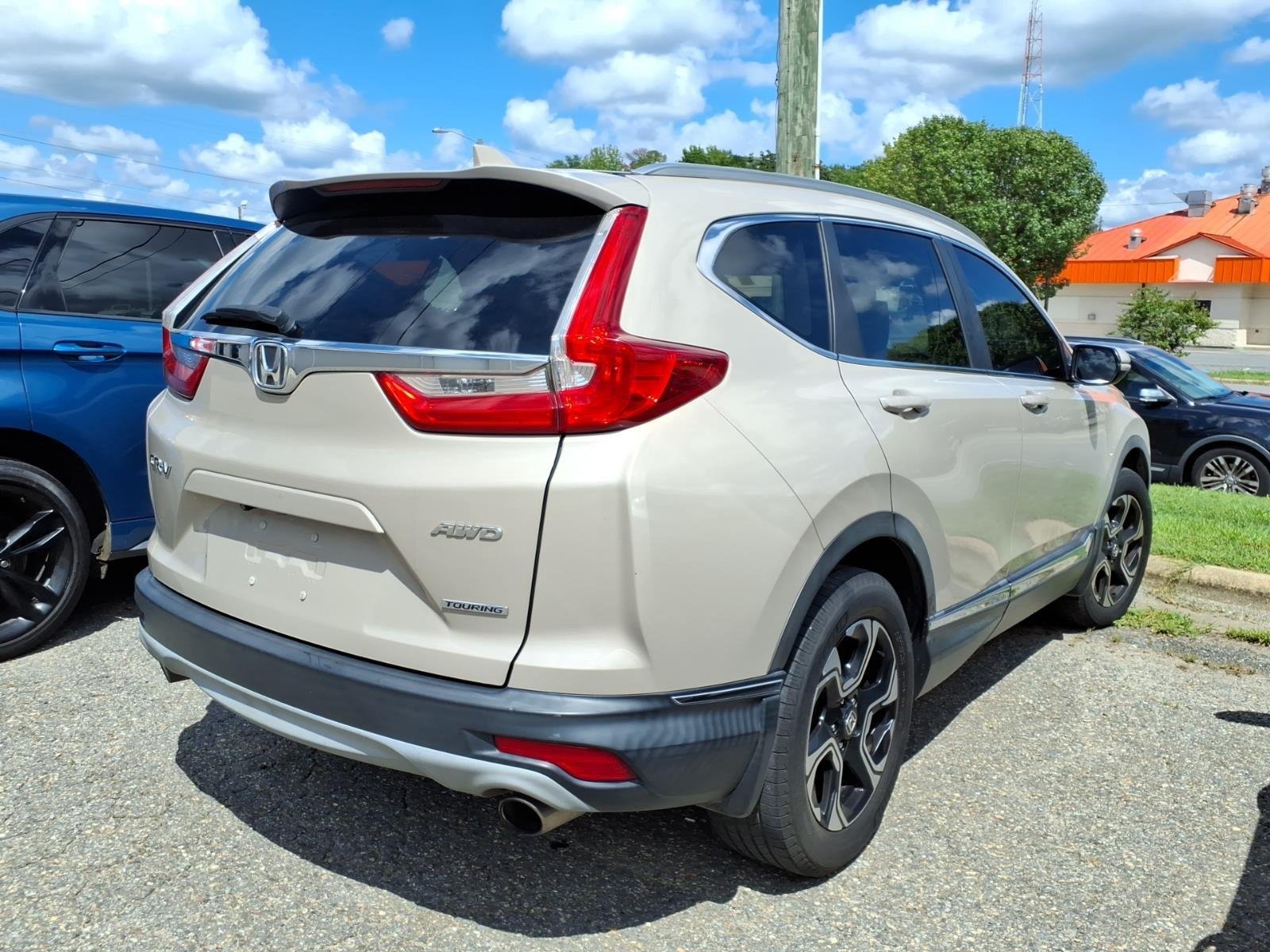 Used 2017 Sandstorm Metallic Honda Touring image 6
