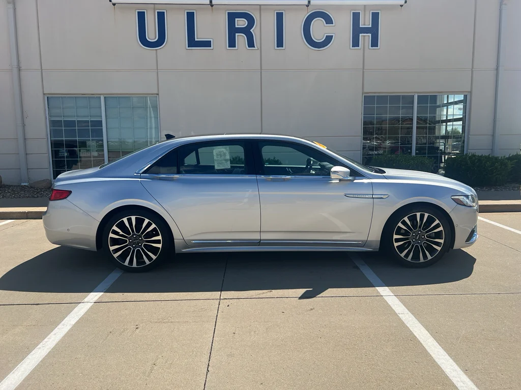 Used 2018 Ingot Silver Metallic Lincoln Reserve image 11