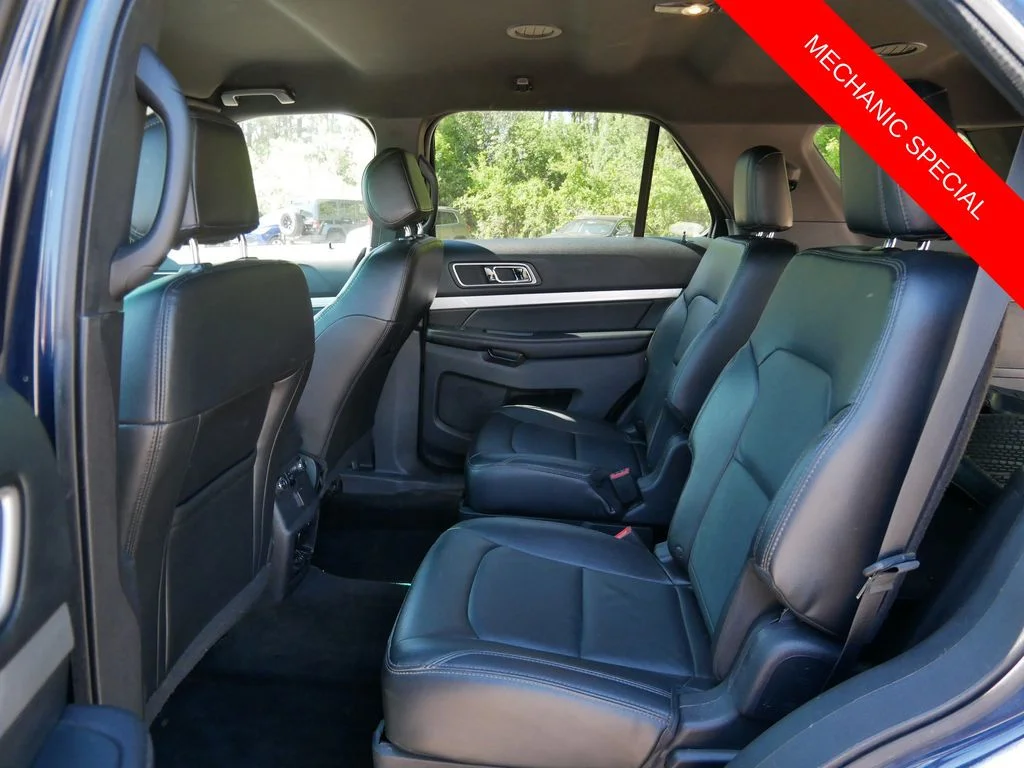 Used 2017 Blue Ford XLT image 10