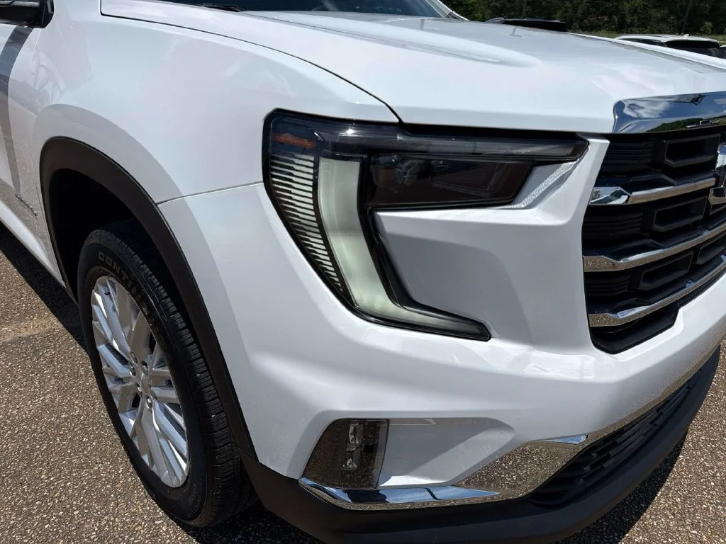 2026 GMC Acadia Elevation - Photo 2