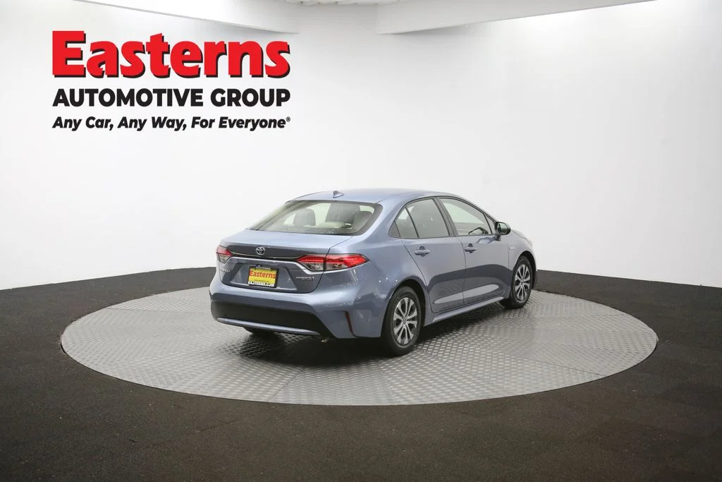 Used 2020 Gray Toyota LE image 39