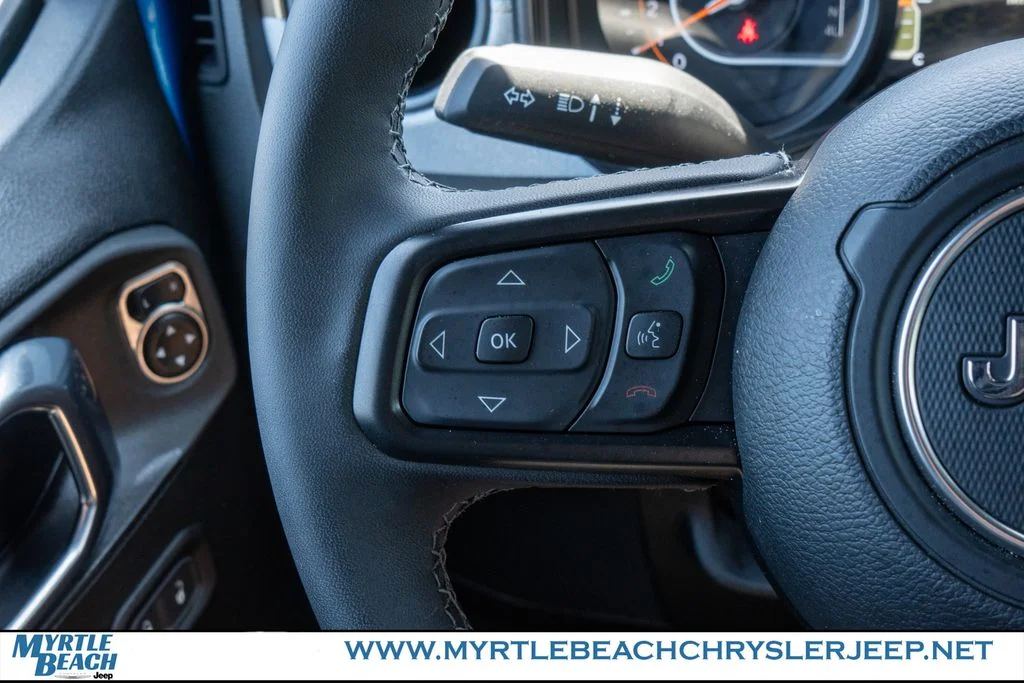Used 2026 Blue Pearl Jeep Sport S image 29