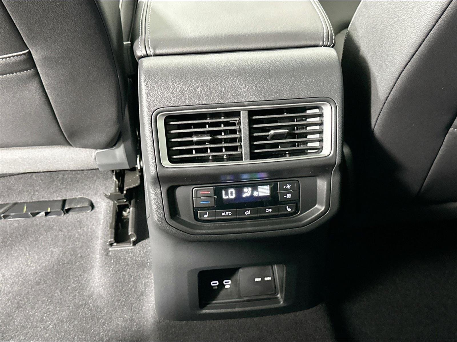 New 2026  Volkswagen 2.0T SEL Premium R-Line image 28