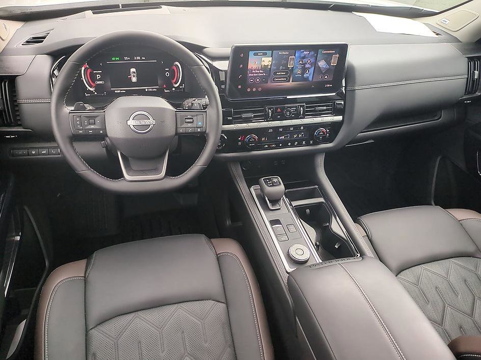 Certified Used 2026 Everest White Pearl Tricoat Nissan Platinum image 28