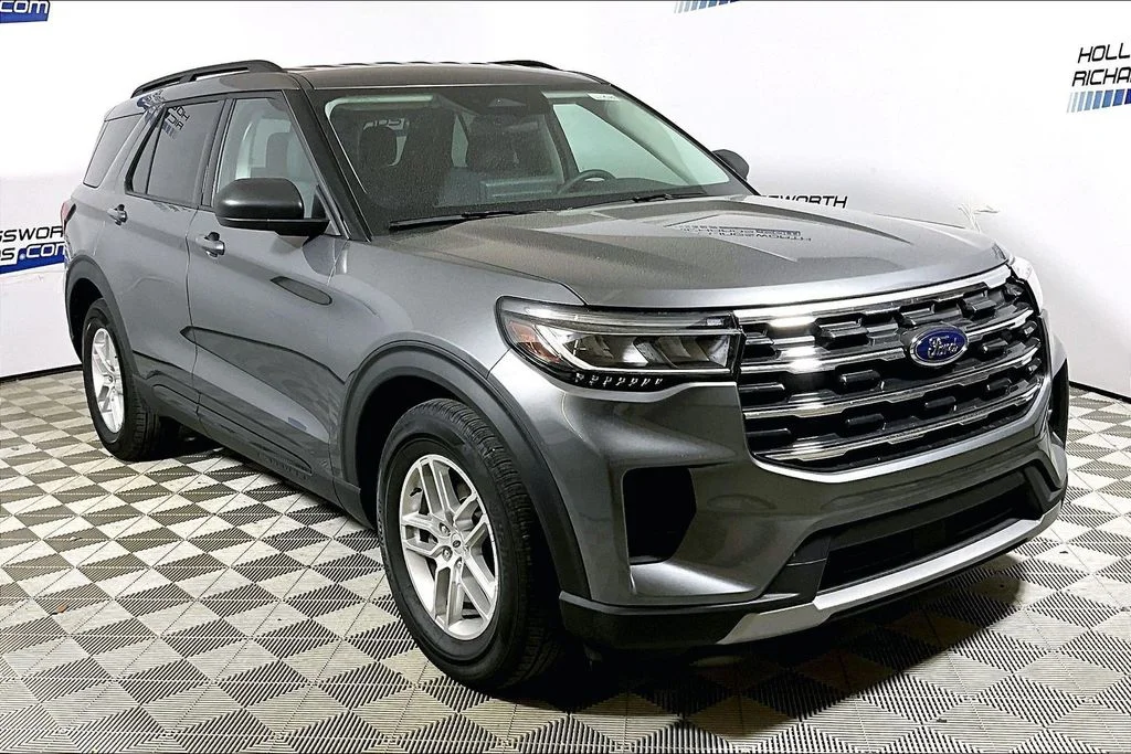 New 2026 Carbonized Gray Metallic Ford Active image 2