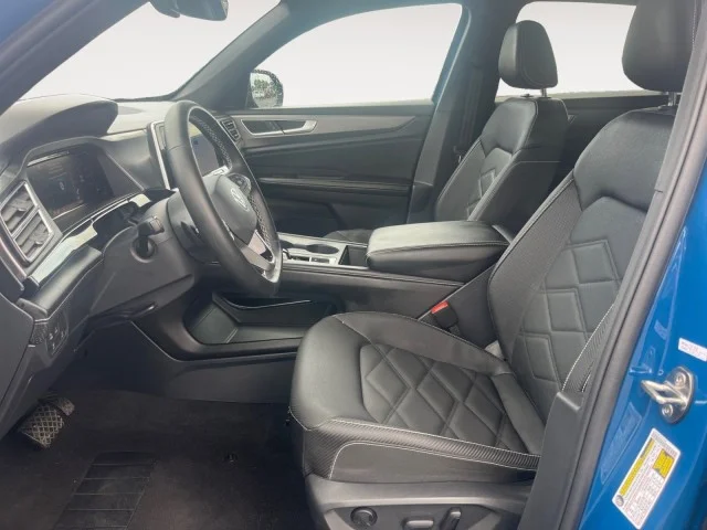 Used 2026  Volkswagen 2.0T SE image 9