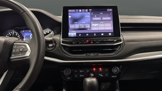 Used 2023 Diamond Black Jeep Trailhawk image 11