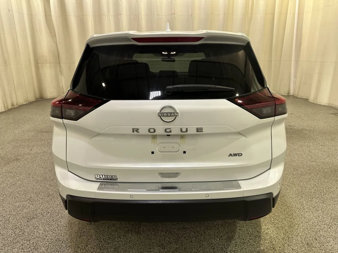 2026 Nissan Rogue SV - Photo 7