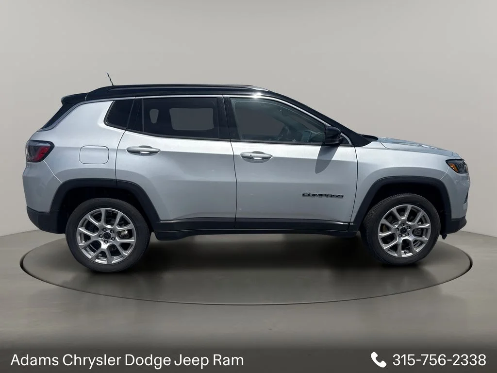 Used 2025 Silver Jeep Limited image 6