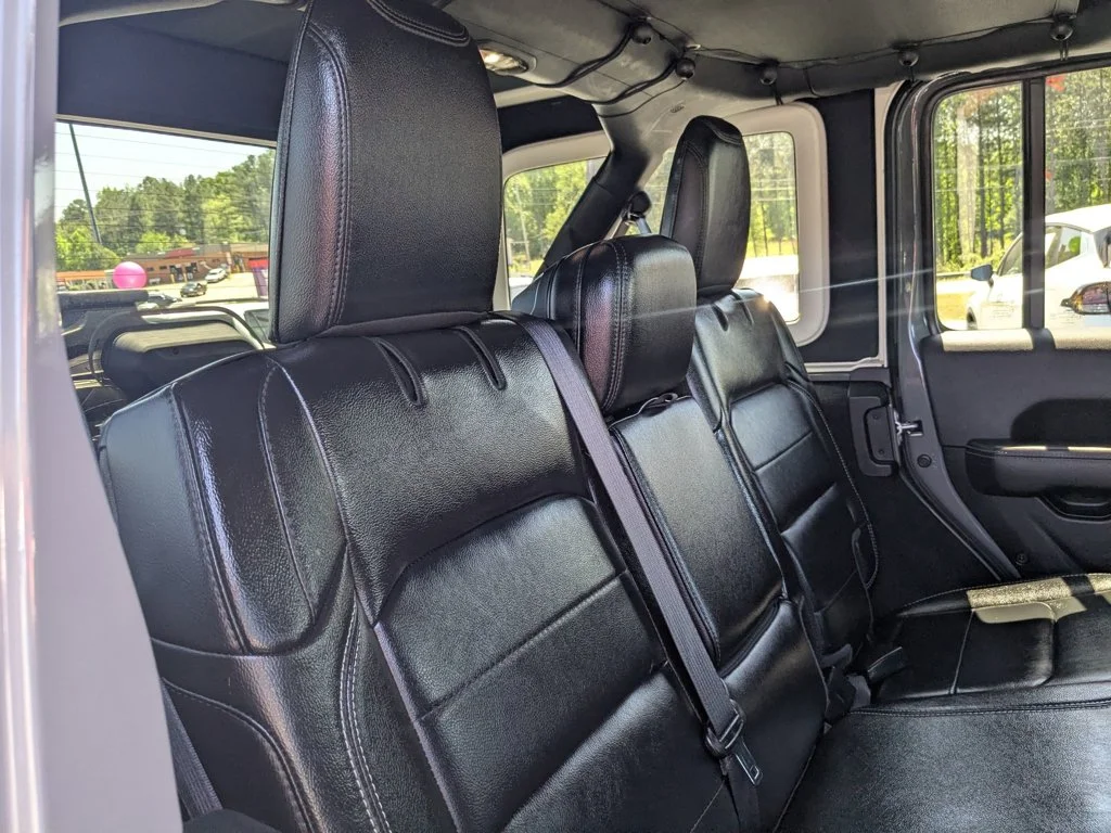 Used 2022 Sting-Gray Clearcoat Jeep Unlimited Sahara image 26