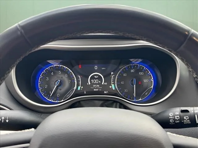 Used 2023 Black Chrysler Touring L image 19