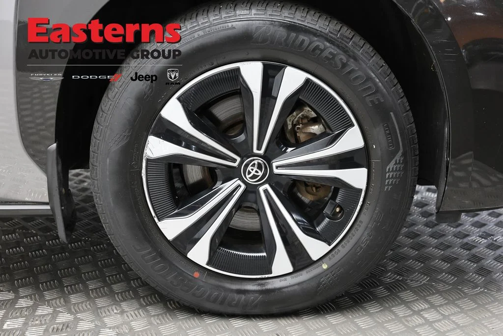 Used 2023 Gray Toyota XLE image 29