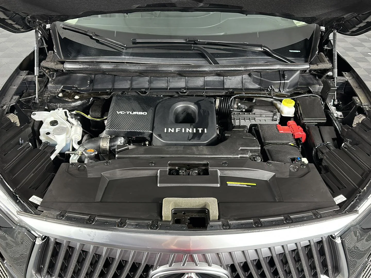 Used 2026 Mineral Black INFINITI LUXE image 3