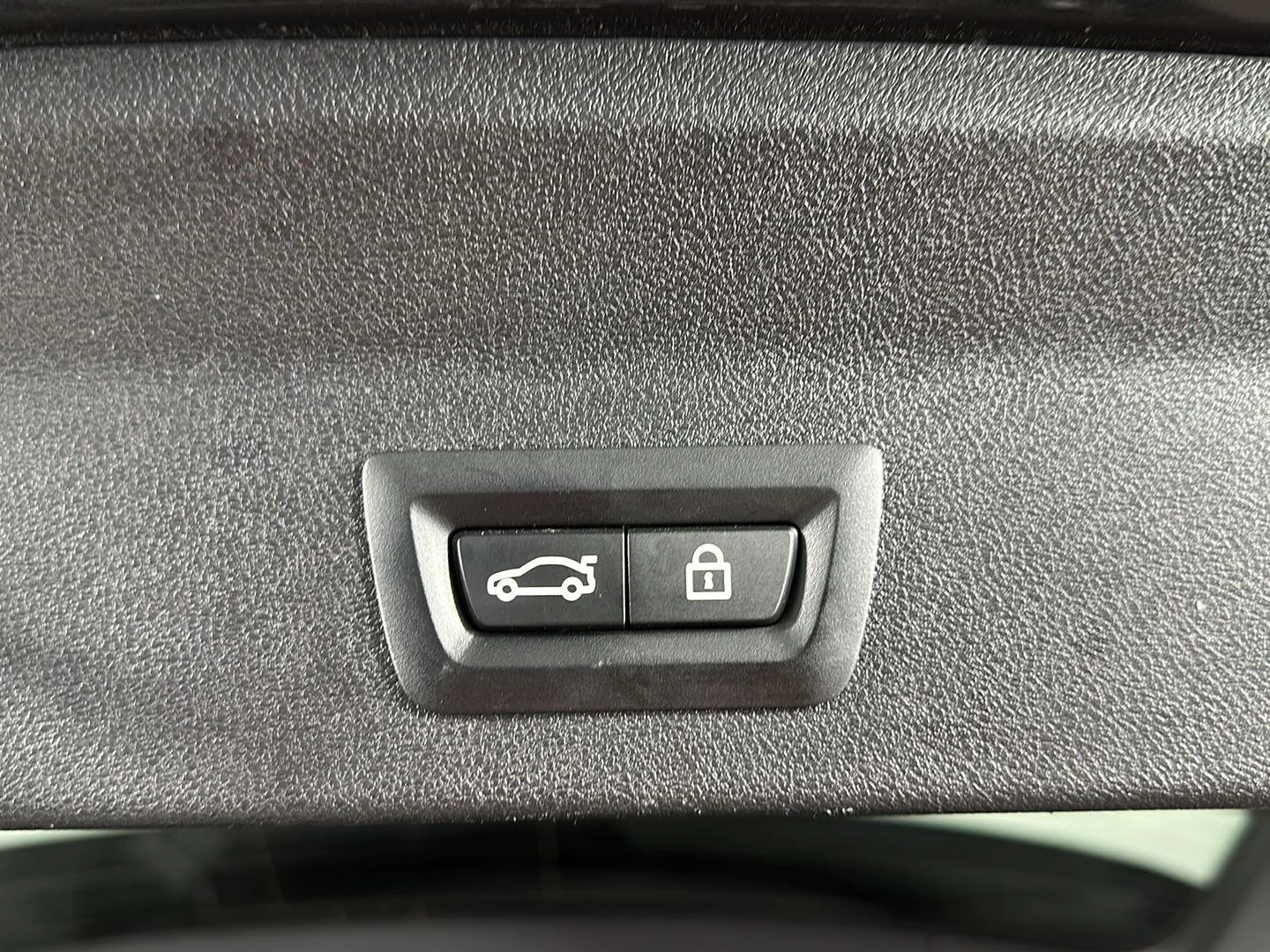 Used 2022 Dark Graphite Metallic BMW M40i image 28
