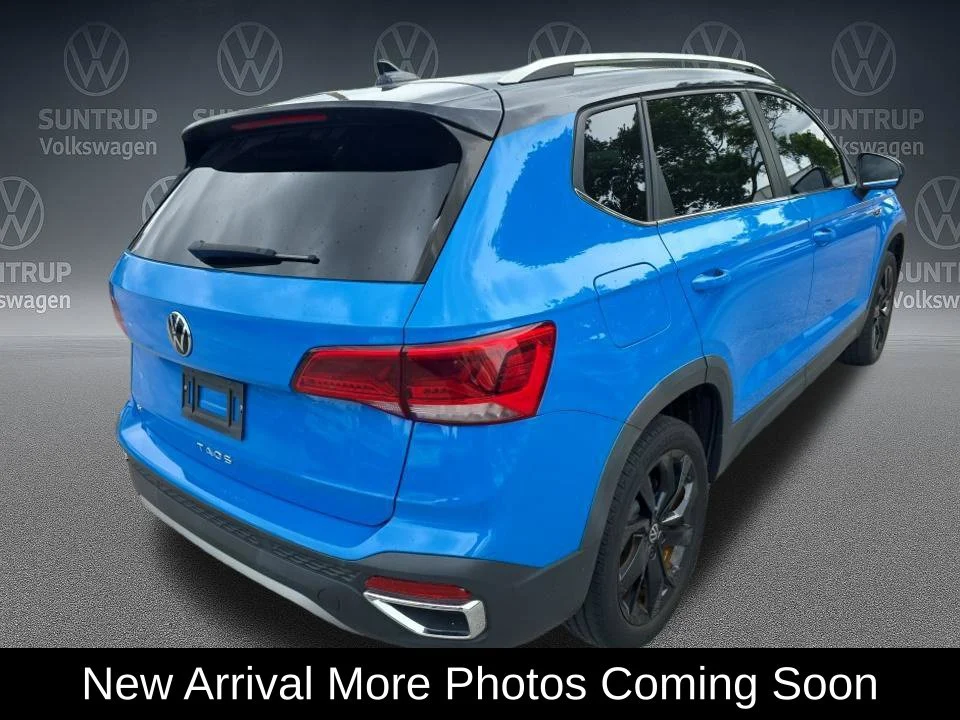 Used 2023 Blue Volkswagen 1.5T SE image 3