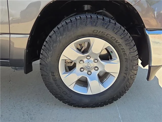 Used 2023 Granite Crystal Metallic Clearcoat RAM Big Horn/Lone Star 4x4 Crew Cab 144.5 in. WB image 7