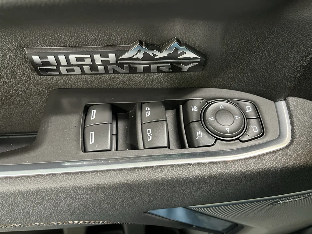 New 2026 Black Chevrolet High Country image 28