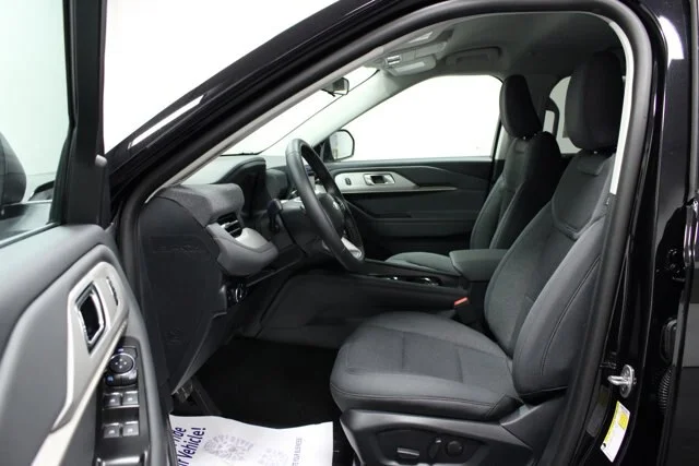 New 2026 Agate Black Metallic Ford Active image 36