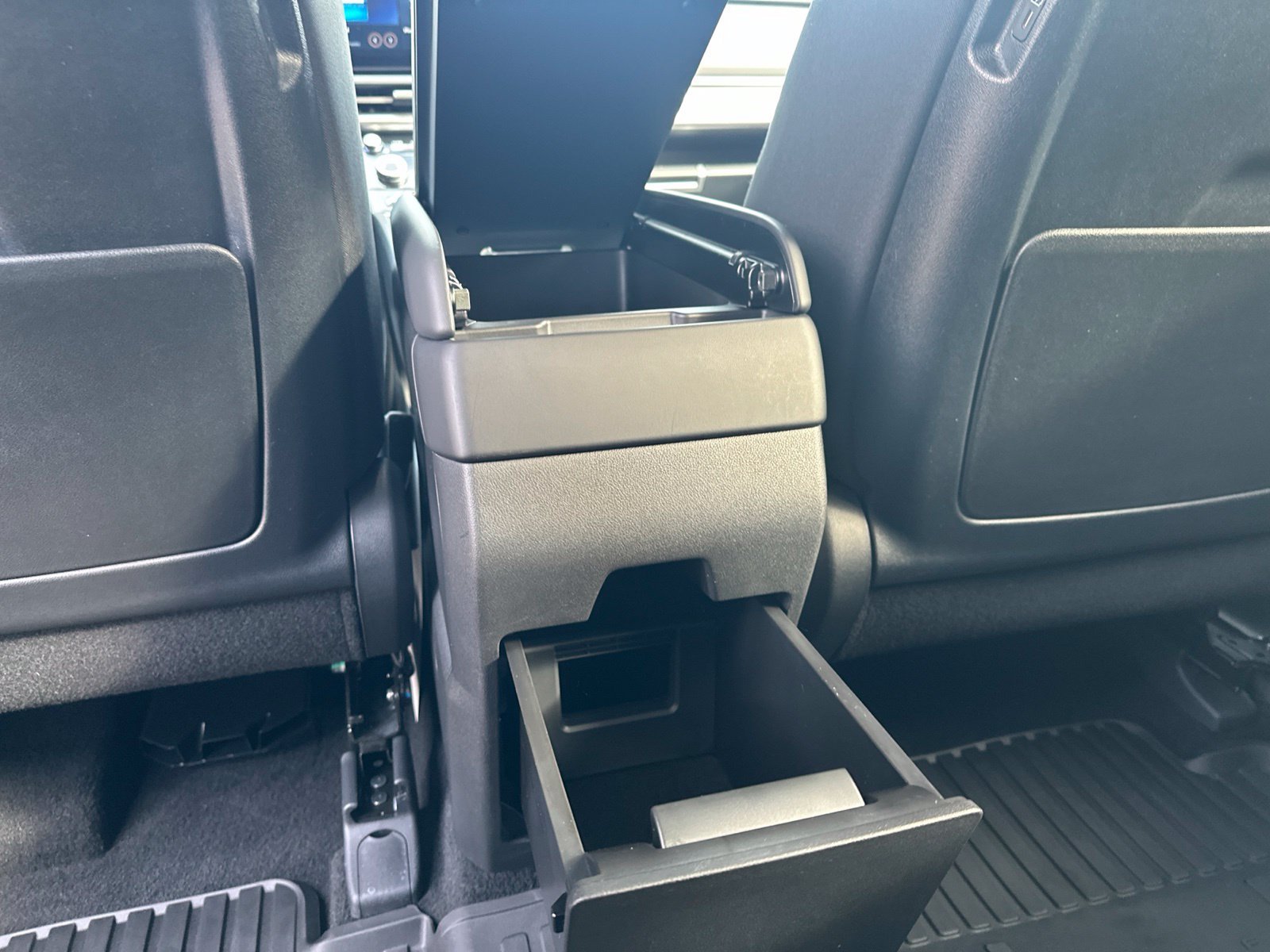 Certified Used 2026 White Hyundai SE image 18