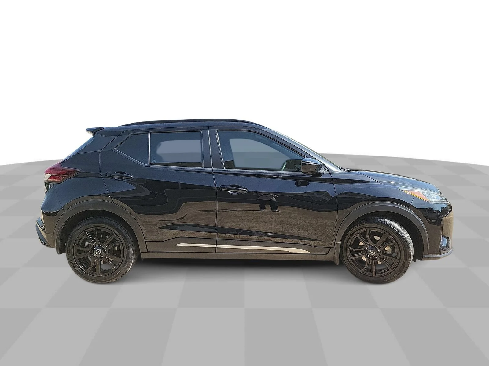 Used 2022 Black Nissan SR Xtronic CVT image 9