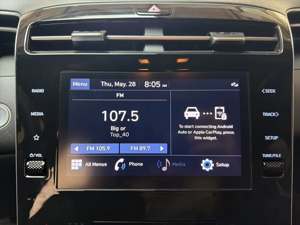 Used 2024 Hampton Gray Hyundai SEL image 18