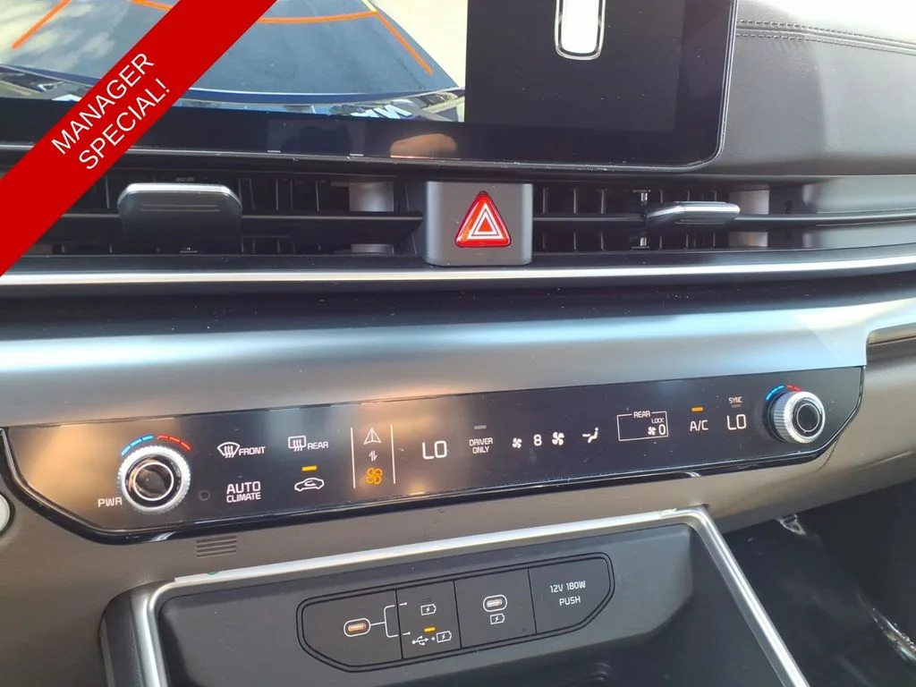 Used 2025 Gray Kia LXS image 12