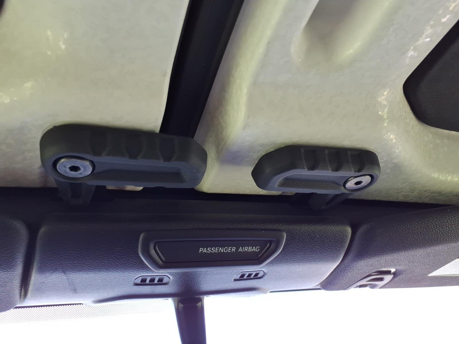 Used 2018 Black Clearcoat Jeep Sport S image 22